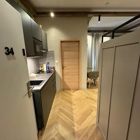 Book-a-room 34 *
