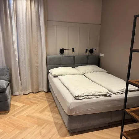 Book-a-room 34